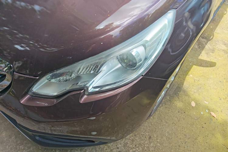 Used Peugeot 2008 2015 1.6L Automatic Playcool Edition Left Front Headlight