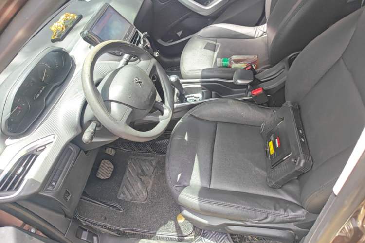 Used Peugeot 2008 2015 1.6L Automatic Playcool Edition Left Front Seat