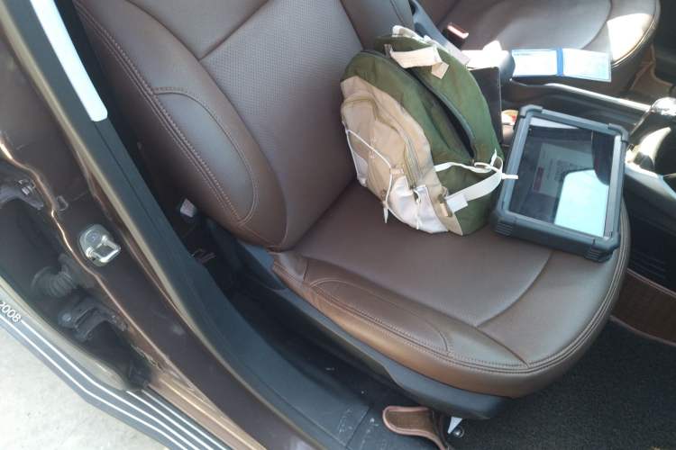 Used Peugeot 2008 2015 1.6L Automatic Playcool Edition Right Front Seat