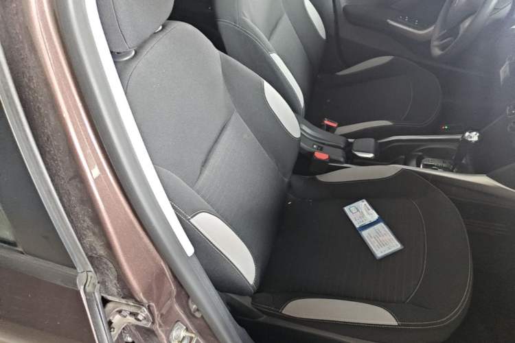 Used Peugeot 2008 2015 1.6L Automatic Playcool Edition Right Front Seat