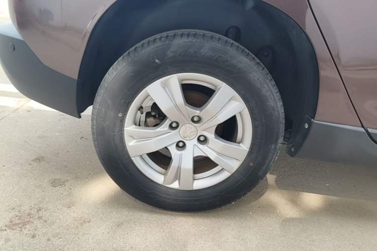 Used Peugeot 2008 2015 1.6L Automatic Playcool Edition Right Rear Wheel Hub