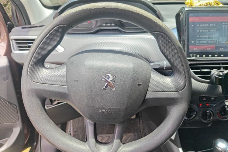 Used Peugeot 2008 2015 1.6L Automatic Playcool Edition Steering Wheel
