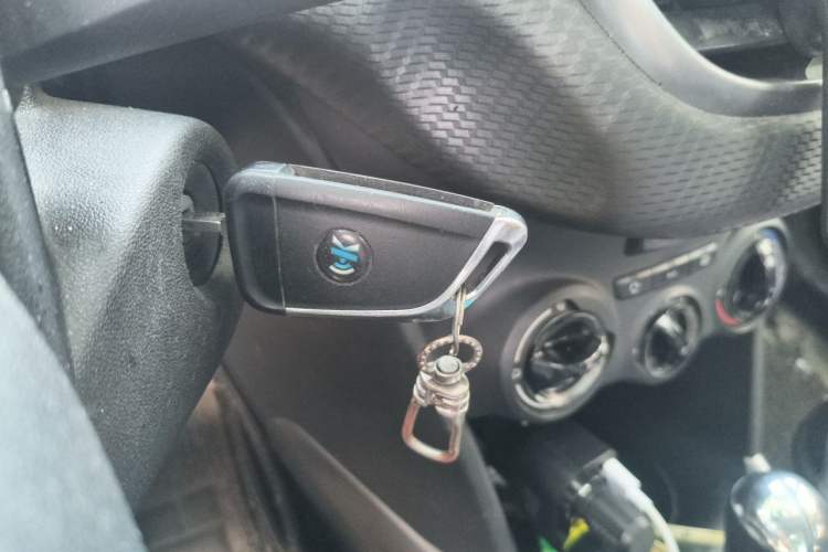 Used Peugeot 2008 2015 1.6L Automatic Playcool Edition Vehicle Key