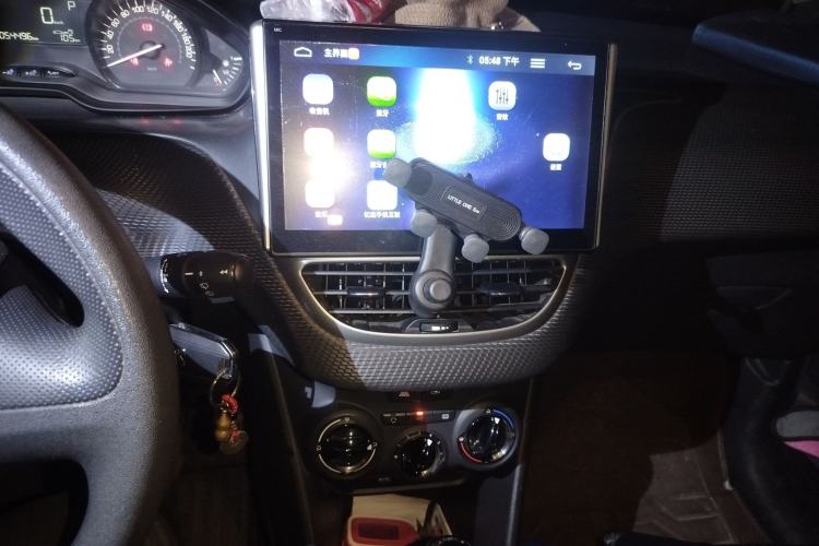 Used Peugeot 2008 2015 1.6L Automatic Playcool Edition Audio And AC Panel