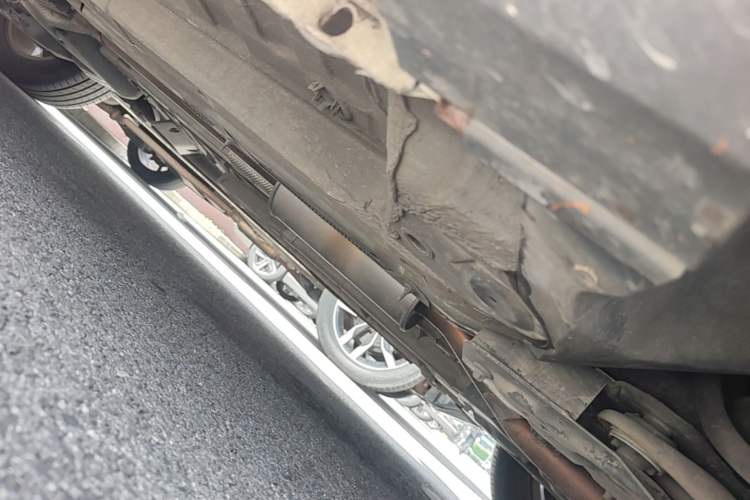 Used Peugeot 2008 2015 1.6THP Automatic Navigation Edition Chassis Front Right