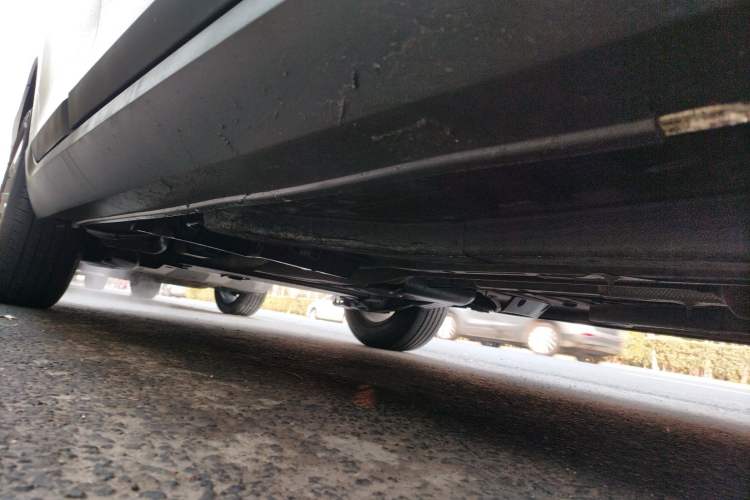 Used Peugeot 2008 2015 1.6L Automatic Playcool Edition Chassis Front Right