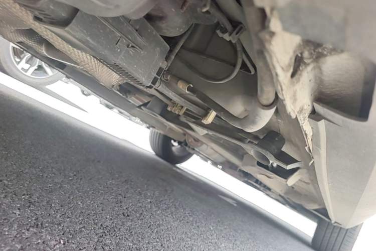 Used Peugeot 2008 2015 1.6THP Automatic Navigation Edition Chassis Rear Right