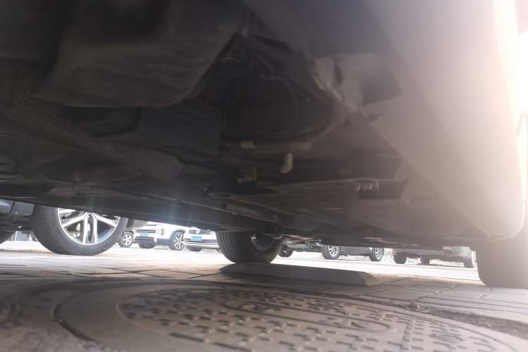 Used Peugeot 2008 2015 1.6L Automatic Playcool Edition Chassis Rear Right