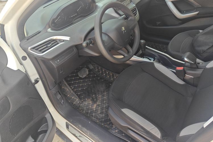 Used Peugeot 2008 2015 1.6L Automatic Playcool Edition Driver Seat