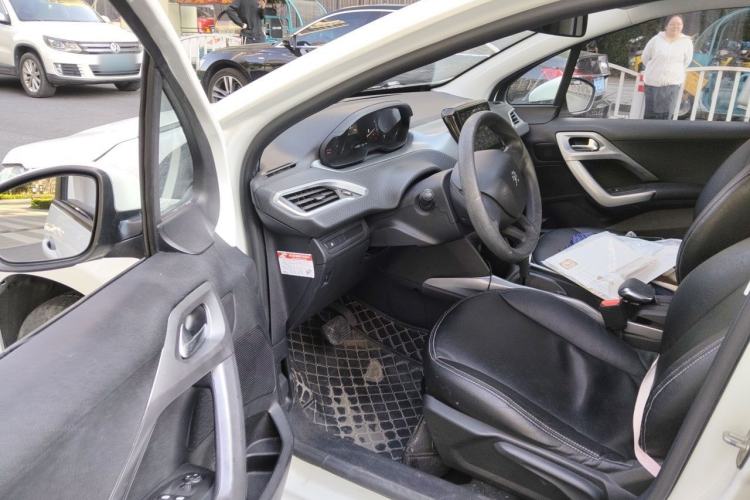 Used Peugeot 2008 2015 Playful Edition 1.6L Automatic Jade Model Driver Seat