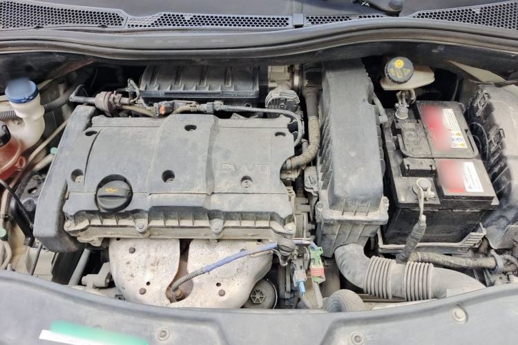 Used Peugeot 2008 2015 1.6L Automatic Playcool Edition Engine Bay