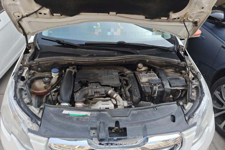 Used Peugeot 2008 2015 1.6THP Roland Garros Edition Engine Bay