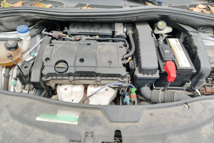 Used Peugeot 2008 2015 1.6L Automatic Playcool Edition Engine Bay