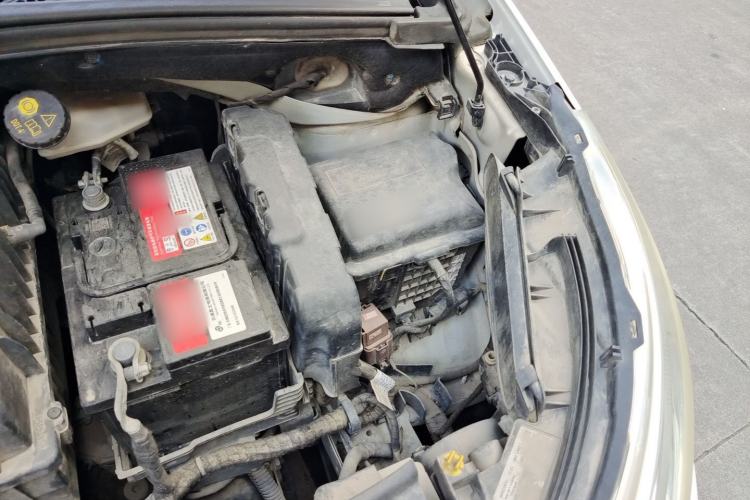 Used Peugeot 2008 2015 1.6L Automatic Playcool Edition Engine Bay Left