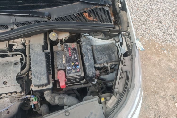 Used Peugeot 2008 2015 1.6L Automatic Playcool Edition Engine Bay Left