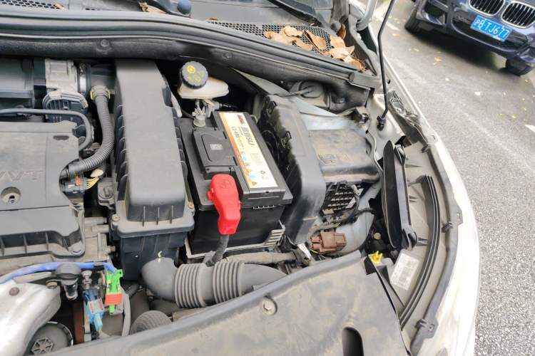 Used Peugeot 2008 2015 1.6L Automatic Playcool Edition Engine Bay Left