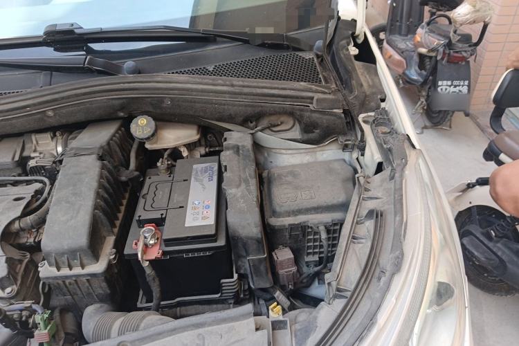 Used Peugeot 2008 2015 1.6L Automatic Playcool Edition Engine Bay Left