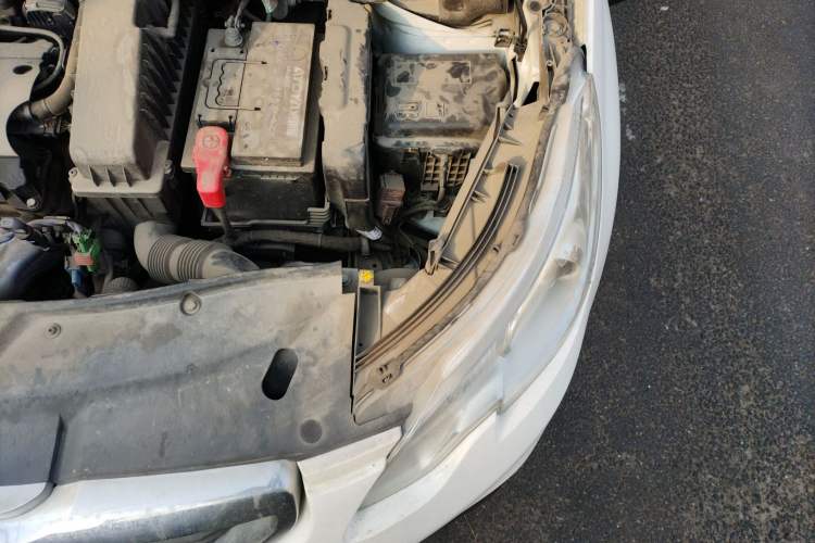 Used Peugeot 2008 2015 1.6L Automatic Playcool Edition Engine Bay Left