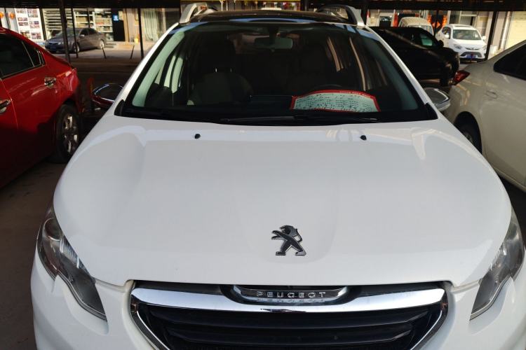 Used Peugeot 2008 2015 1.6L Automatic Playcool Edition Engine Bay