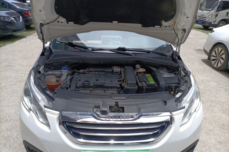 Used Peugeot 2008 2015 1.6L Automatic Playcool Edition Engine Bay