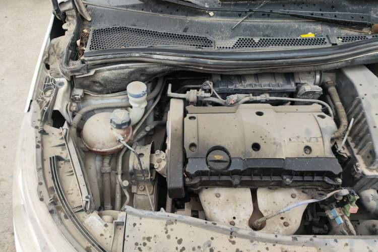 Used Peugeot 2008 2015 1.6L Automatic Playcool Edition Engine Bay Right