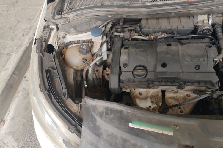 Used Peugeot 2008 2015 1.6L Automatic Playcool Edition Engine Bay Right