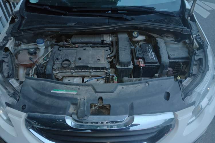 Used Peugeot 2008 2015 Playful Edition 1.6L Automatic Jade Model Engine Bay