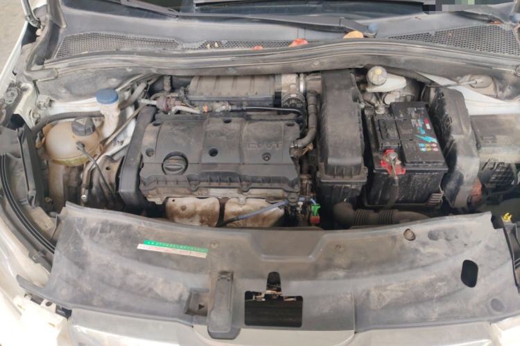 Used Peugeot 2008 2015 1.6L Automatic Playcool Edition Engine Bay