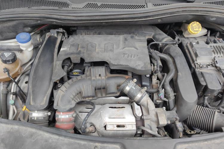 Used Peugeot 2008 2015 1.6THP Automatic Fashion Edition Engine Bay