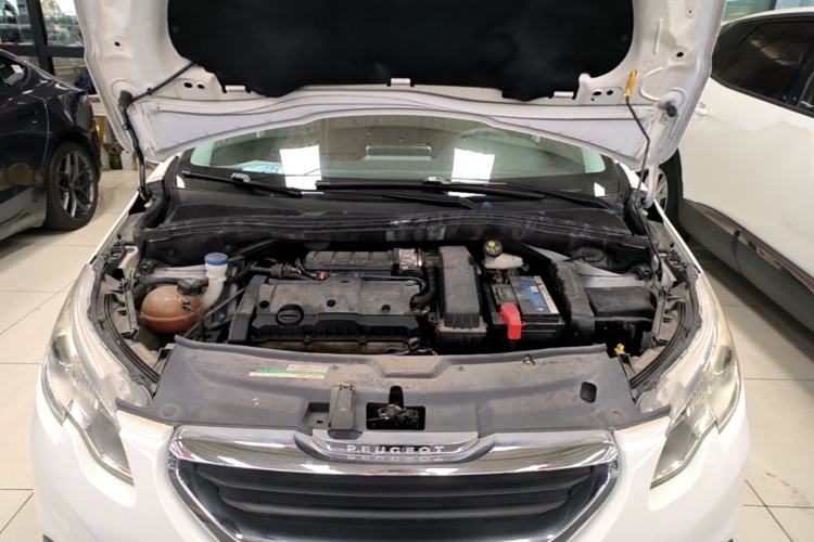 Used Peugeot 2008 2015 Playful Edition 1.6L Automatic Jade Model Engine Bay