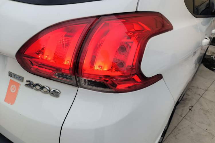 Used Peugeot 2008 2015 1.6THP Roland Garros Edition Exterior 6
