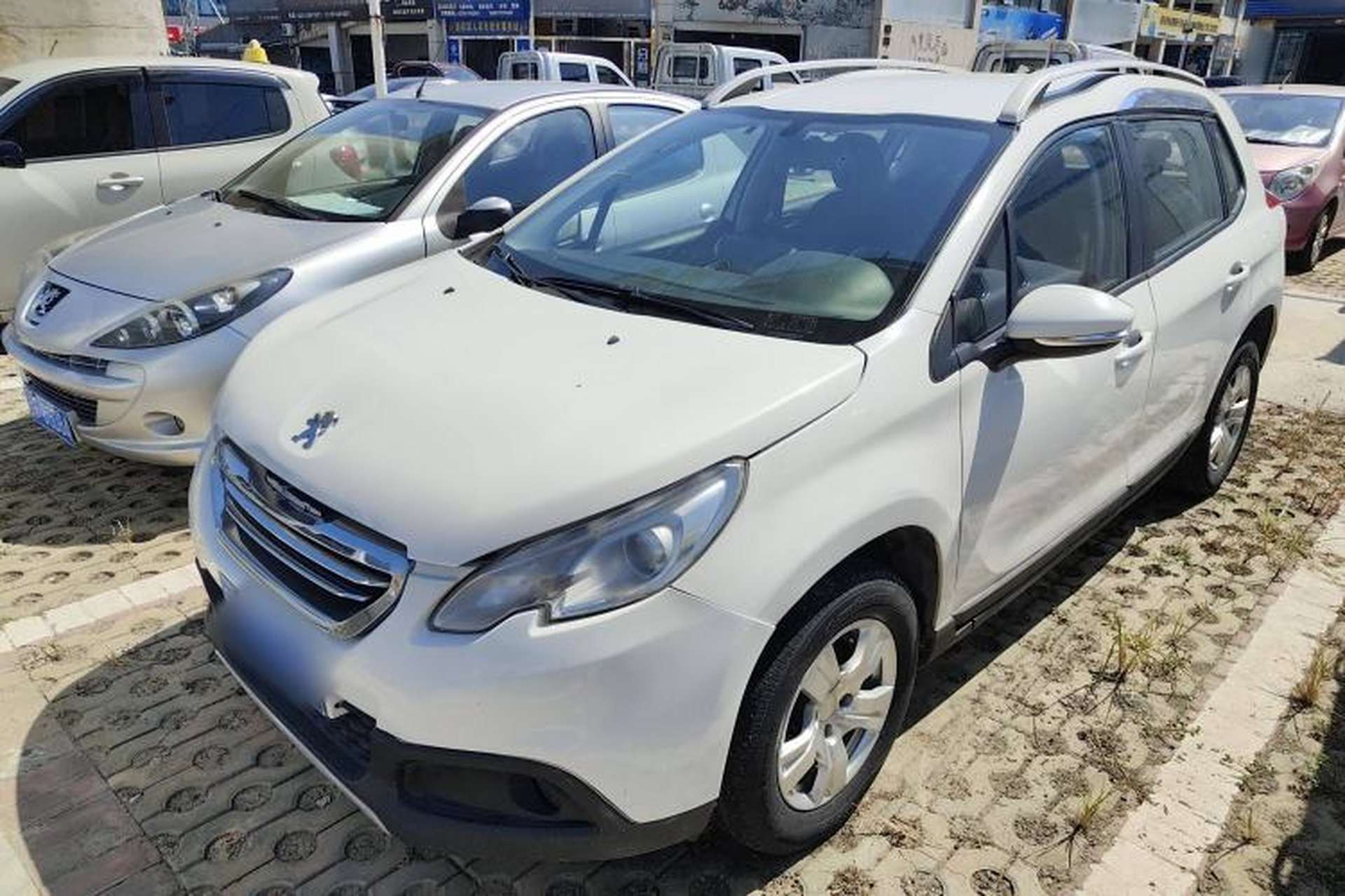 Used Peugeot 2008 2015 1.6L Automatic Playcool Edition Front Left 45 Deg