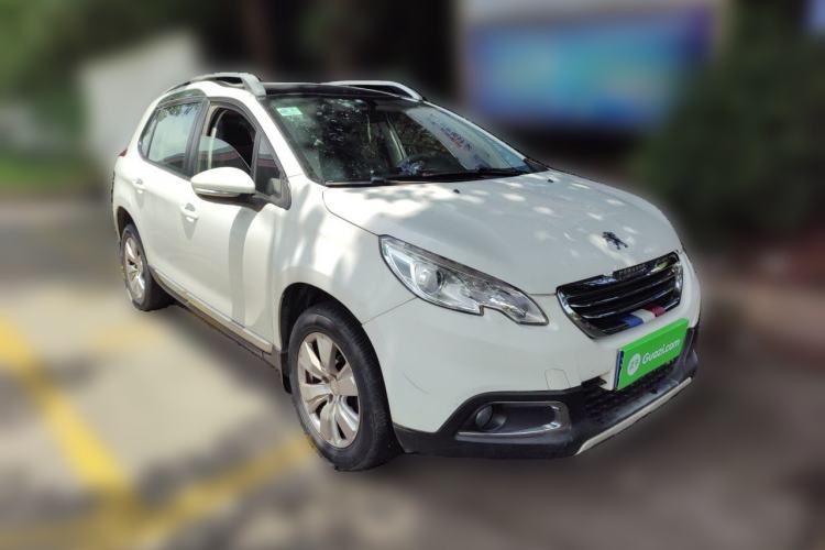 Used Peugeot 2008 2015 1.6THP Automatic Fashion Edition Front Right 45 Deg