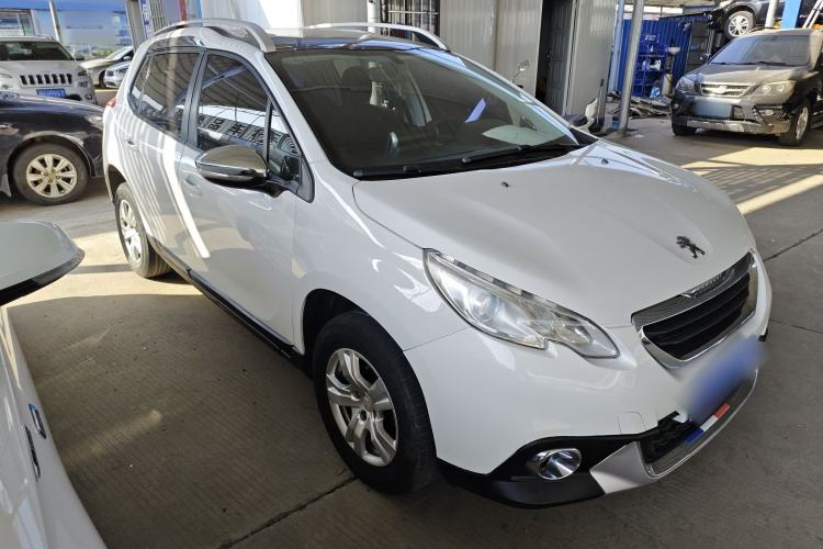 Used Peugeot 2008 2015 1.6L Automatic Playcool Edition Front Right 45 Deg