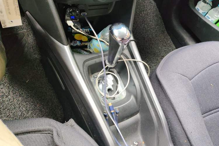 Used Peugeot 2008 2015 1.6L Automatic Playcool Edition Gear Lever