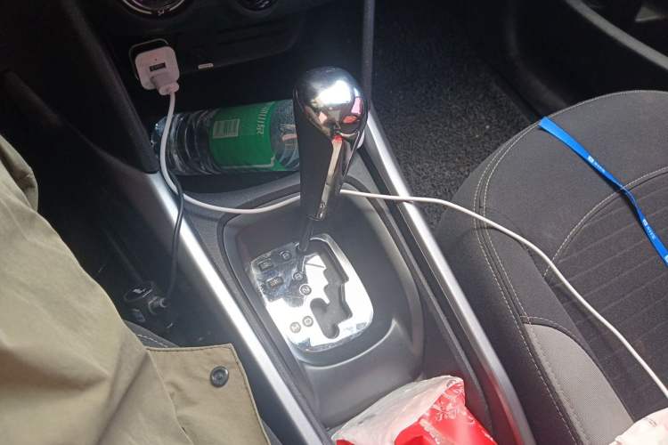 Used Peugeot 2008 2015 1.6L Automatic Playcool Edition Gear Lever