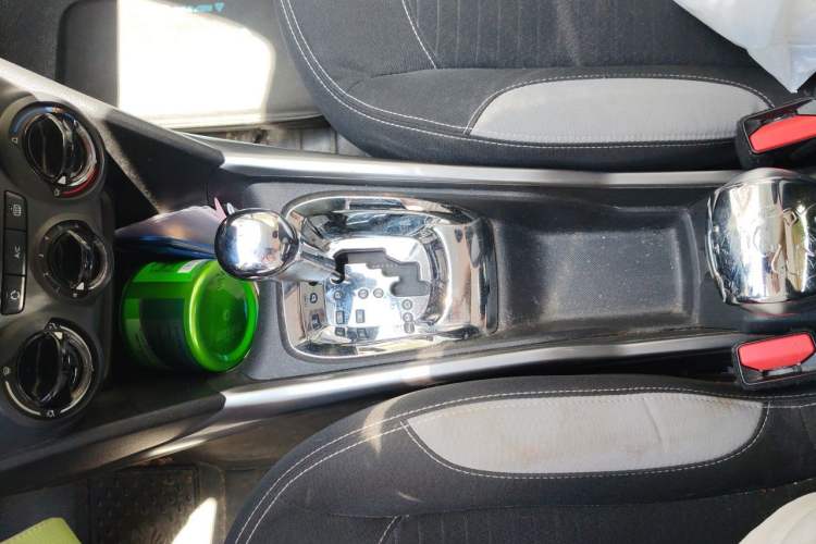 Used Peugeot 2008 2015 1.6L Automatic Playcool Edition Gear Lever