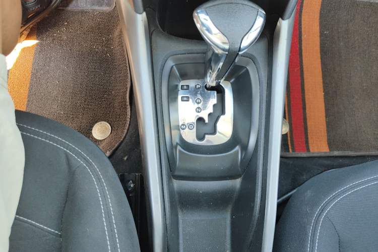 Used Peugeot 2008 2015 1.6L Automatic Playcool Edition Gear Lever