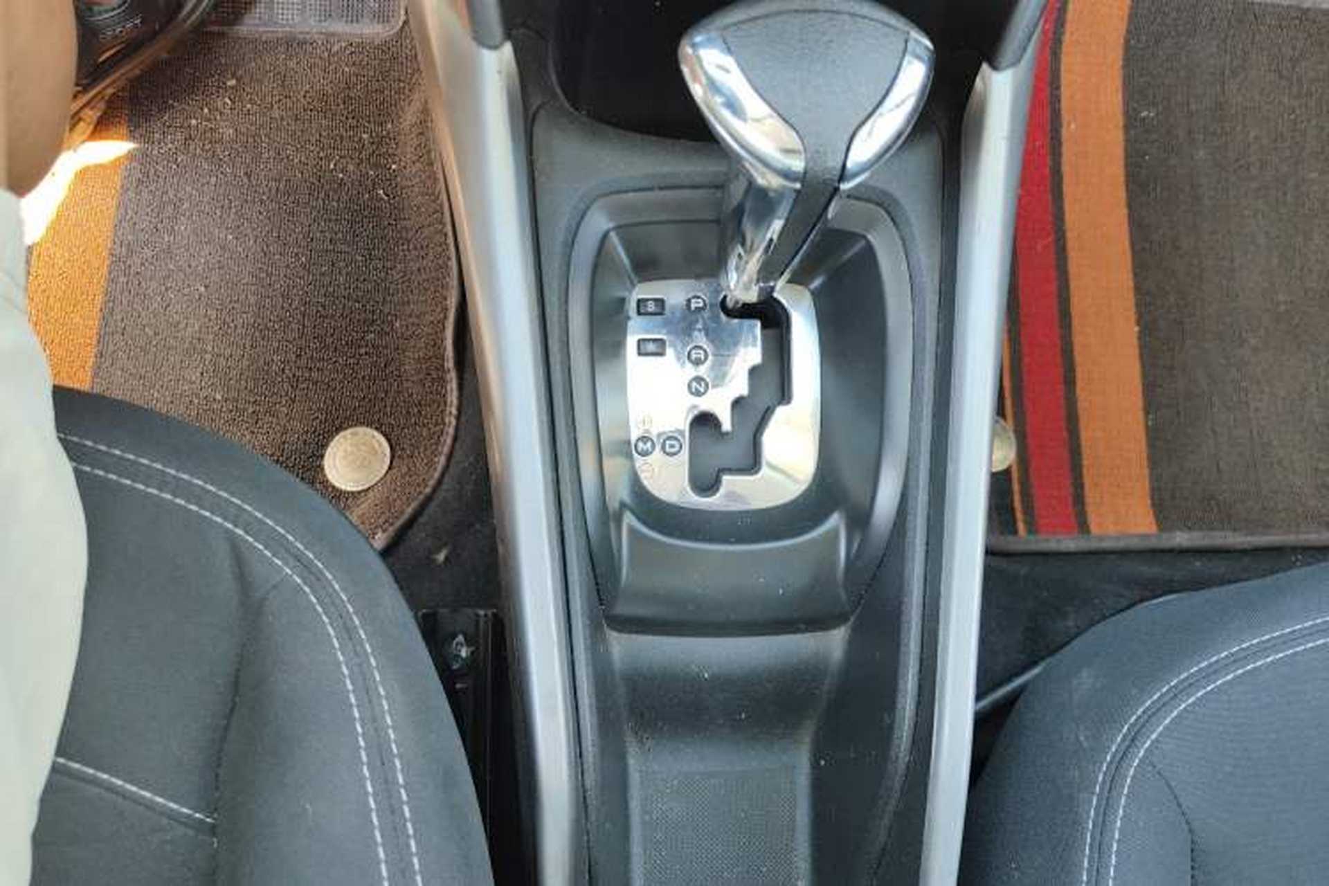 Used Peugeot 2008 2015 1.6L Automatic Playcool Edition Gear Lever