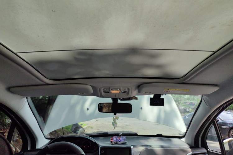Used Peugeot 2008 2015 1.6THP Automatic Fashion Edition Headliner