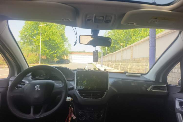Used Peugeot 2008 2015 1.6L Automatic Playcool Edition Headliner