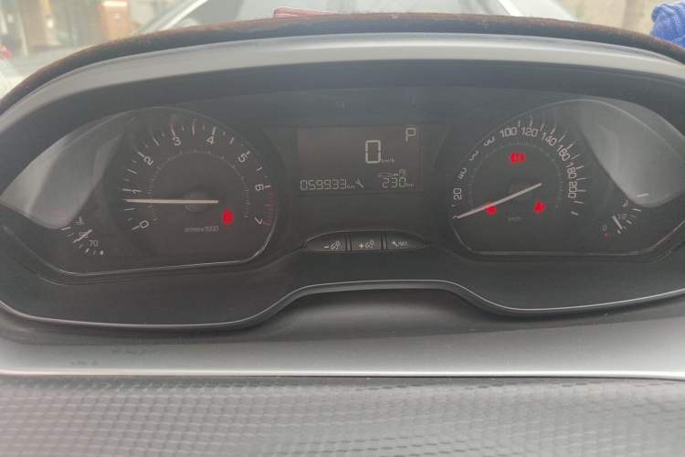 Used Peugeot 2008 2015 1.6L Automatic Playcool Edition Instrument Cluster