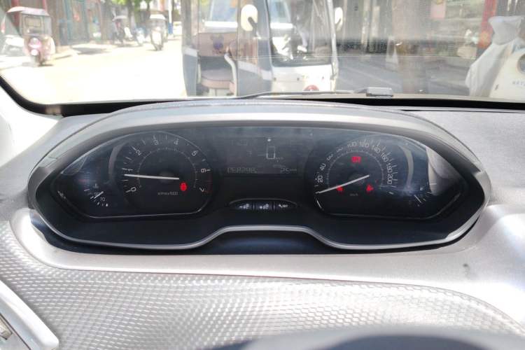 Used Peugeot 2008 2015 1.6L Automatic Playcool Edition Instrument Cluster