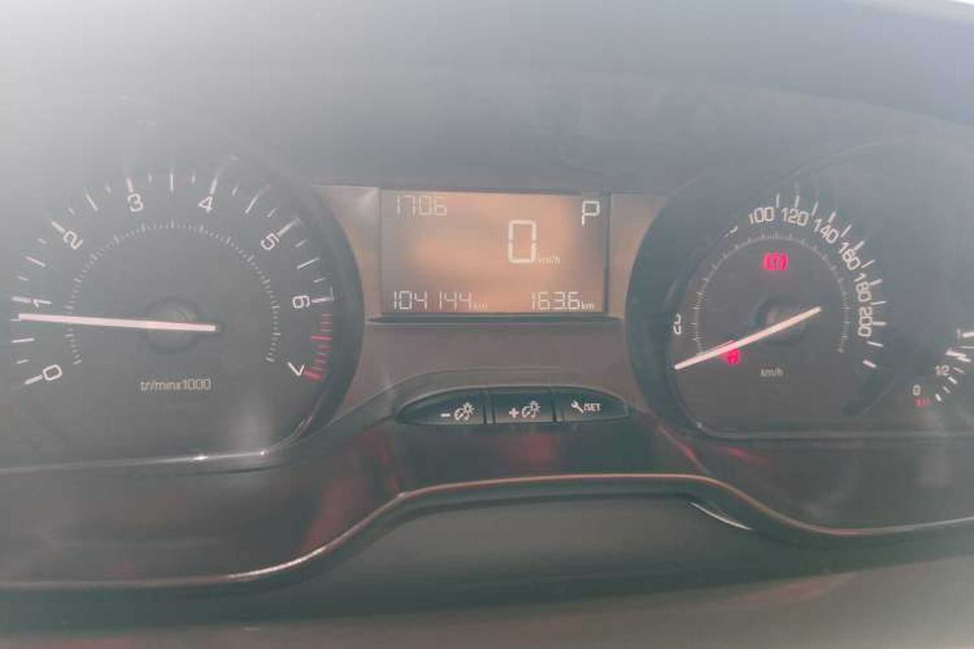 Used Peugeot 2008 2015 1.6L Automatic Playcool Edition Instrument Cluster