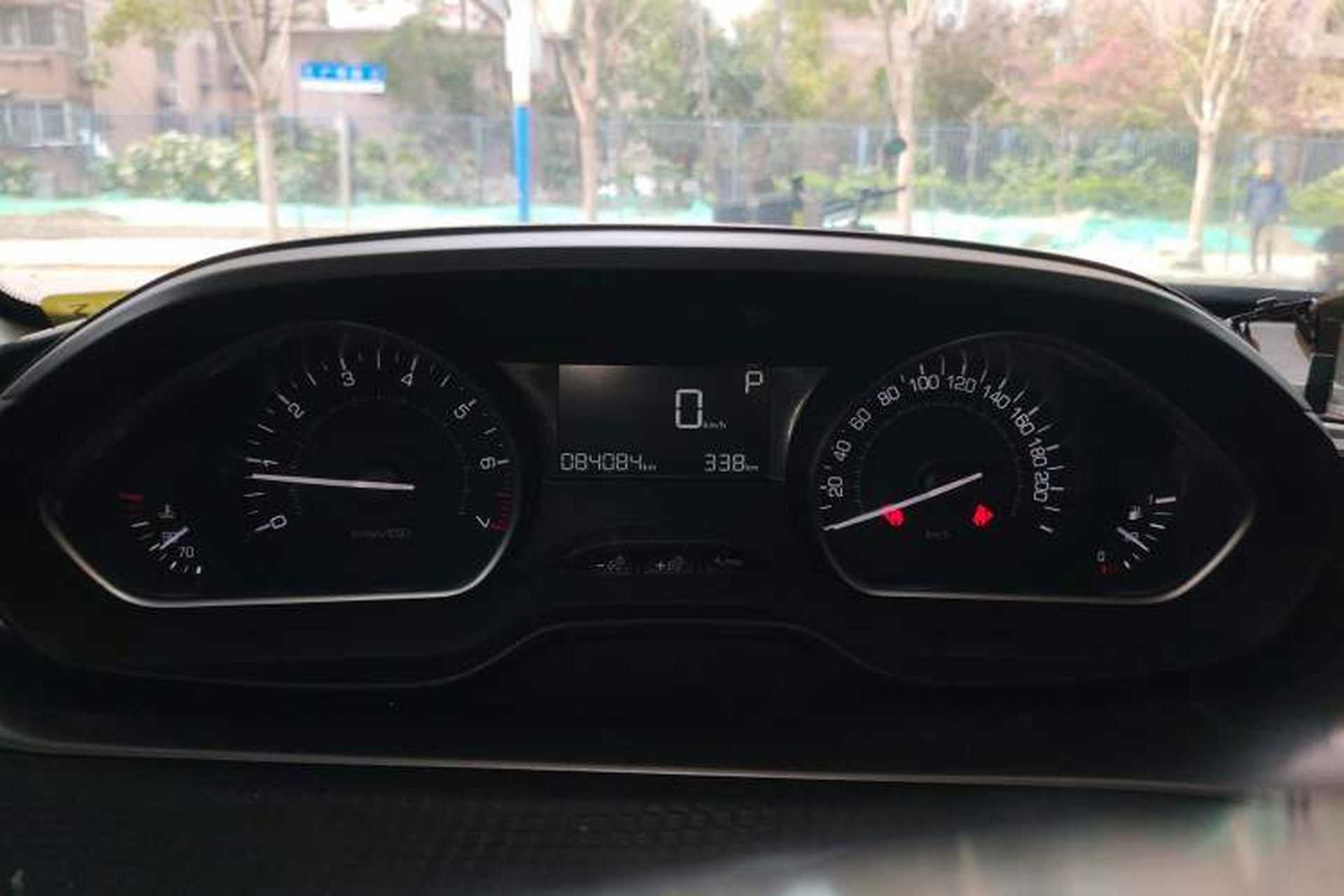 Used Peugeot 2008 2015 1.6L Automatic Playcool Edition Instrument Cluster