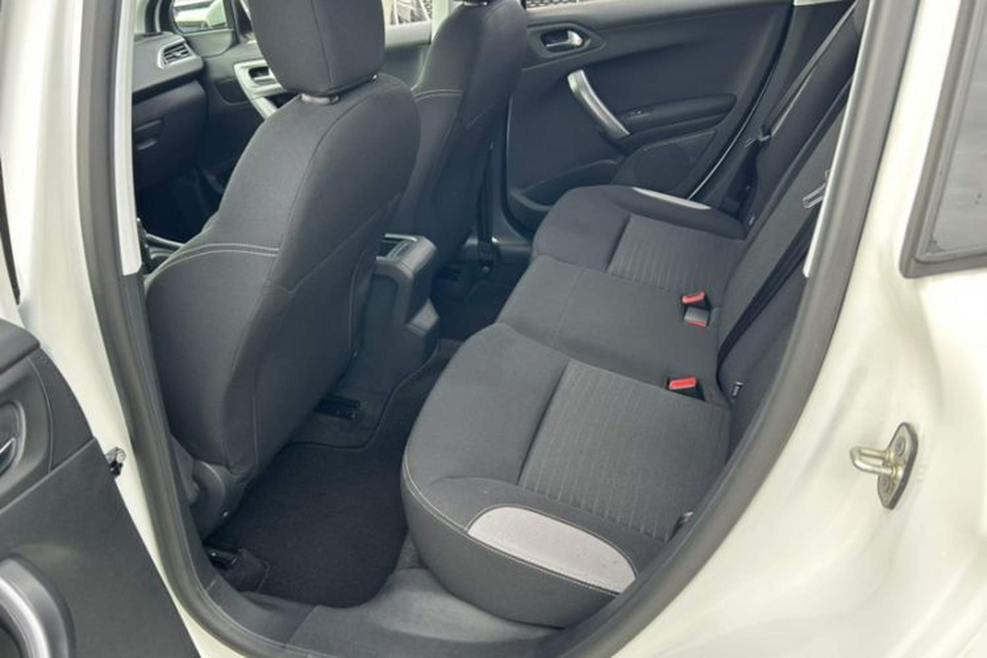 Used Peugeot 2008 2015 1.6L Automatic Playcool Edition Interior 2