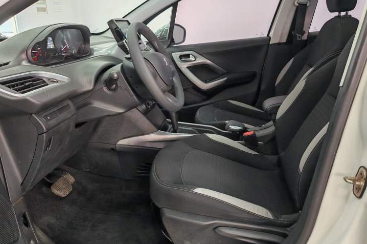 Used Peugeot 2008 2015 1.6L Automatic Playcool Edition Interior 2