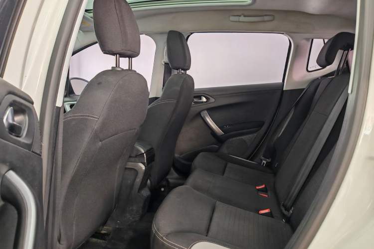 Used Peugeot 2008 2015 1.6L Automatic Playcool Edition Interior 3