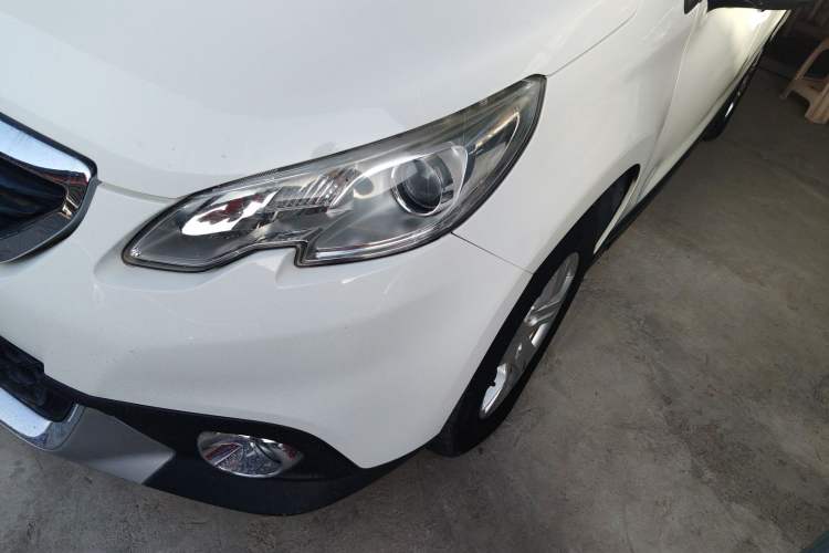 Used Peugeot 2008 2015 1.6L Automatic Playcool Edition Left Front Headlight