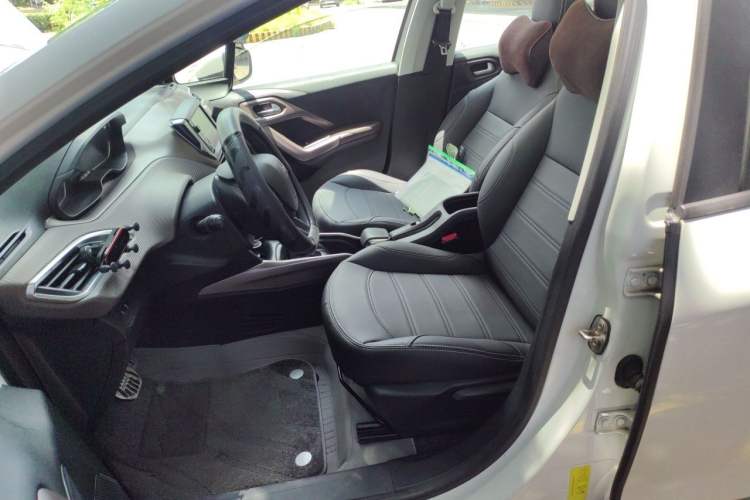 Used Peugeot 2008 2015 1.6THP Automatic Fashion Edition Left Front Seat